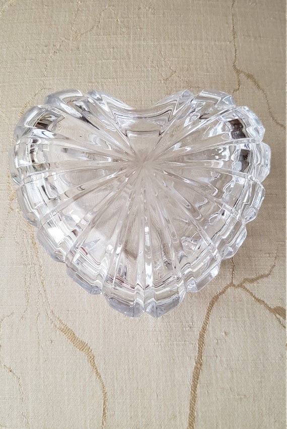 Crystal Puffed Heart Box with Lid / Crystal Vanit… - image 2