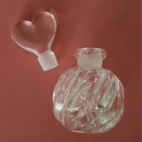 Crystal Perfume Bottle with Heart Stopper / Heart… - image 4