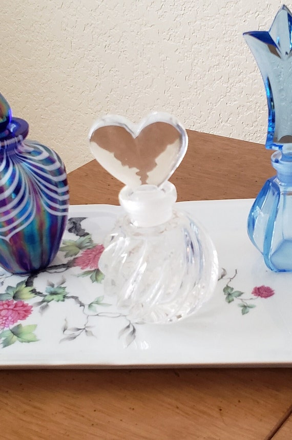 Crystal Perfume Bottle with Heart Stopper / Heart… - image 9