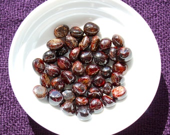 Garnet Tumbled Stones