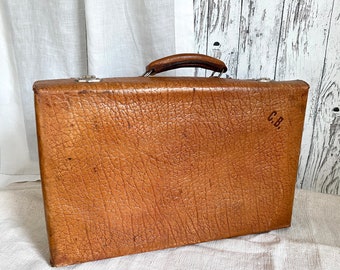 Antique vanity suitcase brown leather, vintage grooming travel case empty, monogram CB, Victorian travelling suitcase