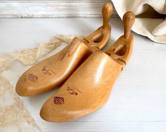 Vintage Schuhdehner aus Holz mit Griff "Fegos Treffek" Paar Schuster Schuhform