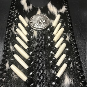 Meistens schwarzes Haarhaut Tank-Latz