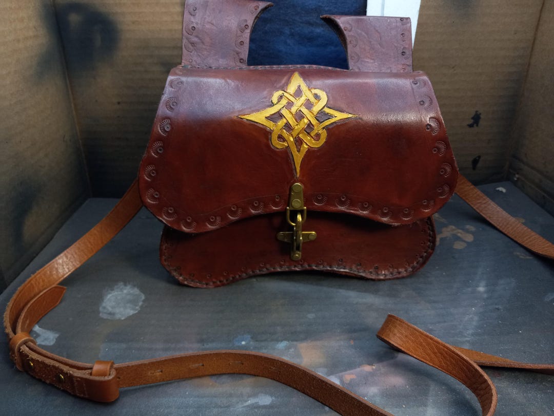Adventurer's LARP Leather Bag - Etsy