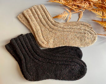 Chaussettes en tweed Femmes Tricotées à la main pour adultes Chaussettes à domicile Couleur noire