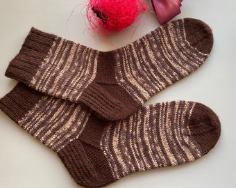 Dünne Wollsocken handgestrickt für Erwachsene