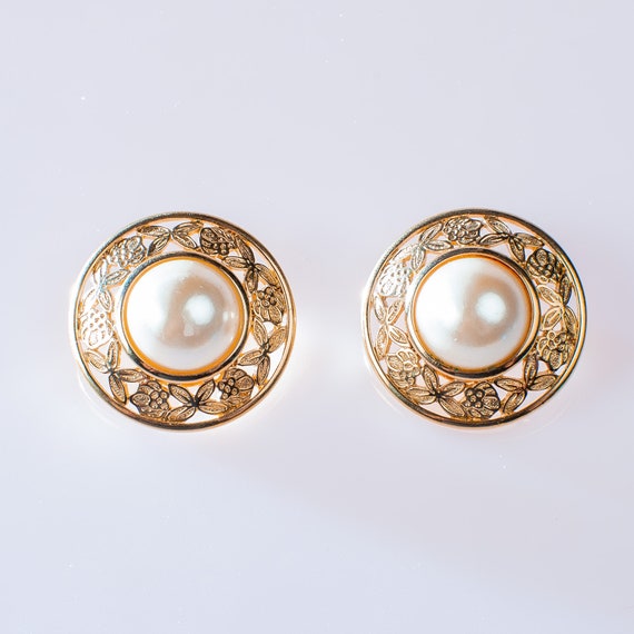 Pierre Lange ear clips pearl look and floral desi… - image 2