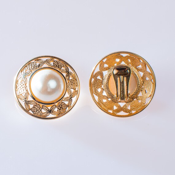 Pierre Lange ear clips pearl look and floral desi… - image 3