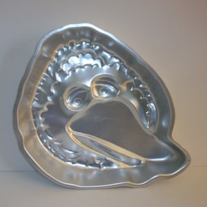 Big Bird Cake Pan by Wilton #502-7407, Vintage Aluminum Decorative Baking Pan, Bird Cartoon Character Party Cake Pans, Bakeware