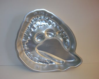 Big Bird Cake Pan by Wilton #502-7407, Vintage Aluminum Decorative Baking Pan, Bird Cartoon Character Party Cake Pans, Bakeware