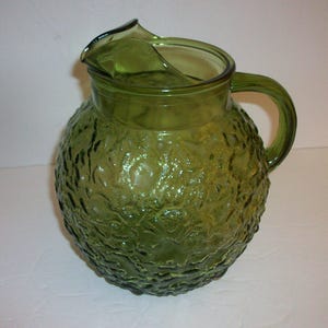 Vintage Anchor Hocking Pitcher with Ice Lip, Ball Shaped Milano Green Pebbled Glass 96 ounce Pitcher, Dining and Serving