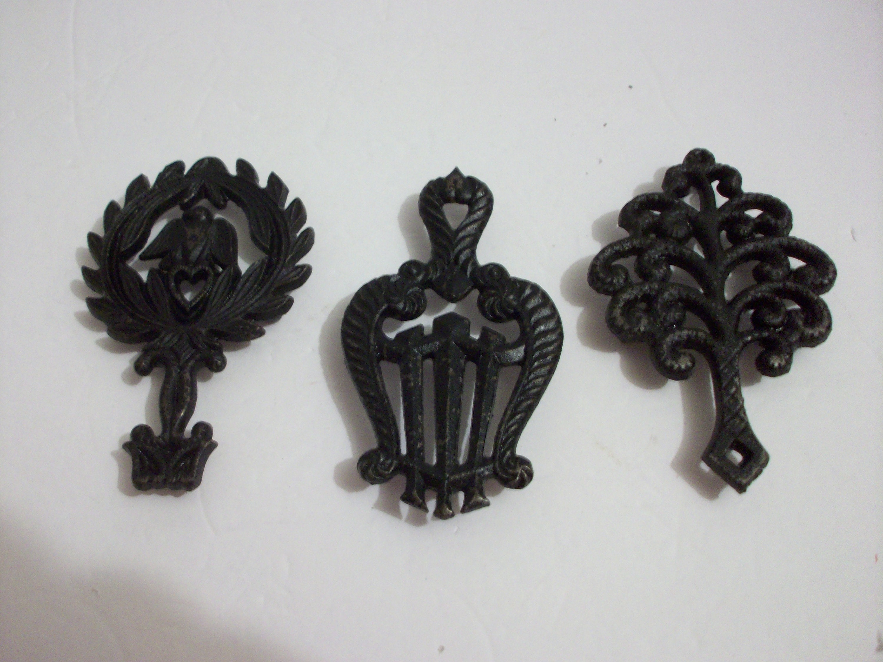 Lodge Cast Iron on X: We made these cast iron trivets in the