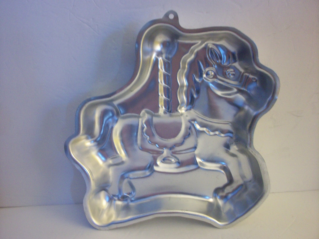 Wilton Carousel Horse Cake Pan, Vintage Wilton 21056507 Merrygoround