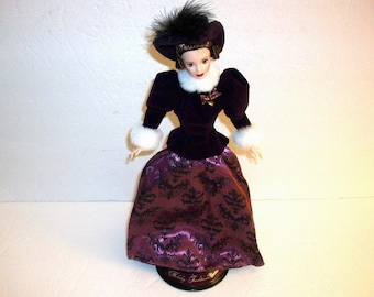 Vintage 1996 Hallmark Special Edition "Holiday Tradtions" Mattel Barbie with Accessories, Christmas Collectible Dolls
