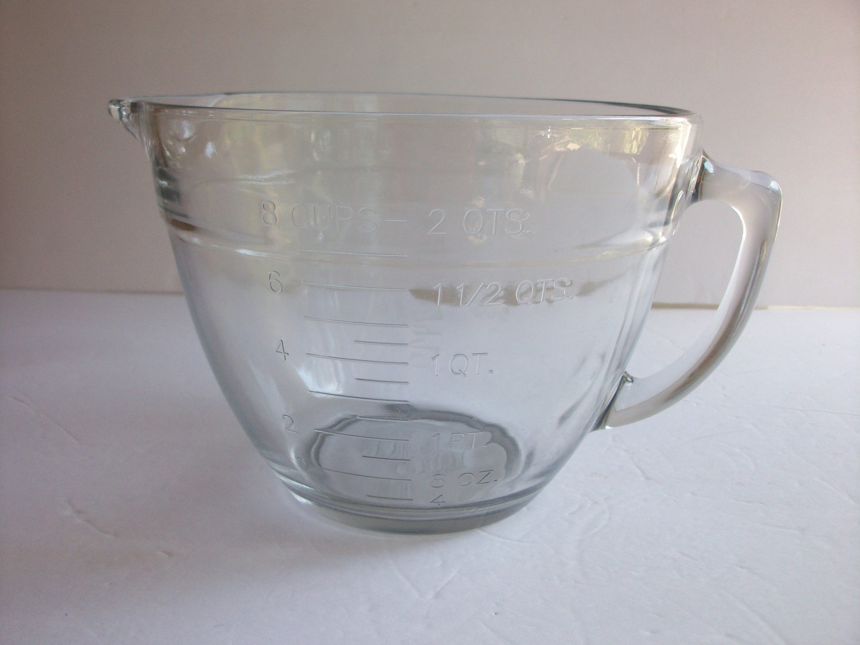 Pyrex, Kitchen, 2 Liter Pyrex Glass Mixingmeasuring Bowl W Handle