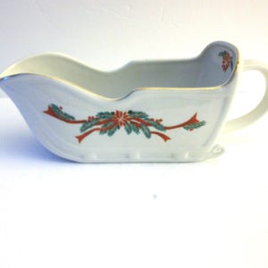 Vintage Tienshan Christmas Gravy Boat: Poinsettia Sleigh Ceramic Tableware