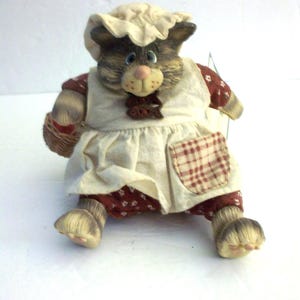 Cat Shelf Sitter Doll "Zelda" from The Country Folks Collection by Russ Berrie, Vintage Weighted Bottom Plush Feline
