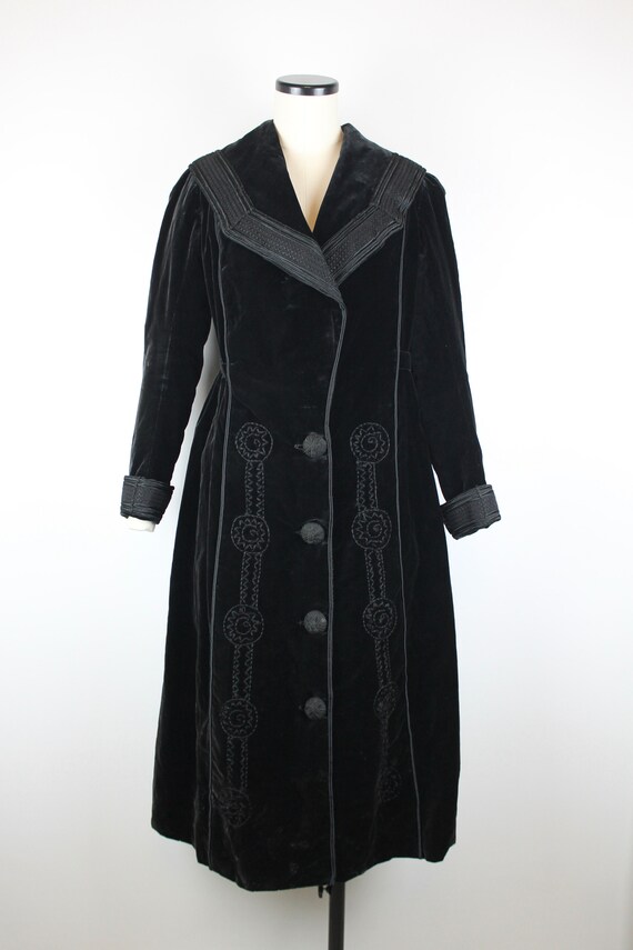 ladies black velvet coat