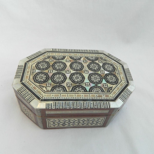 Egyptian Octagonal Mother of Pearl Inlaid Jewelry Box 6"X 4" X 2.25"