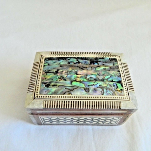 Egyptian Inlaid Wood Handmade Mother of Pearl Paua Shell Jewelry Ring Box 3.5" # 405