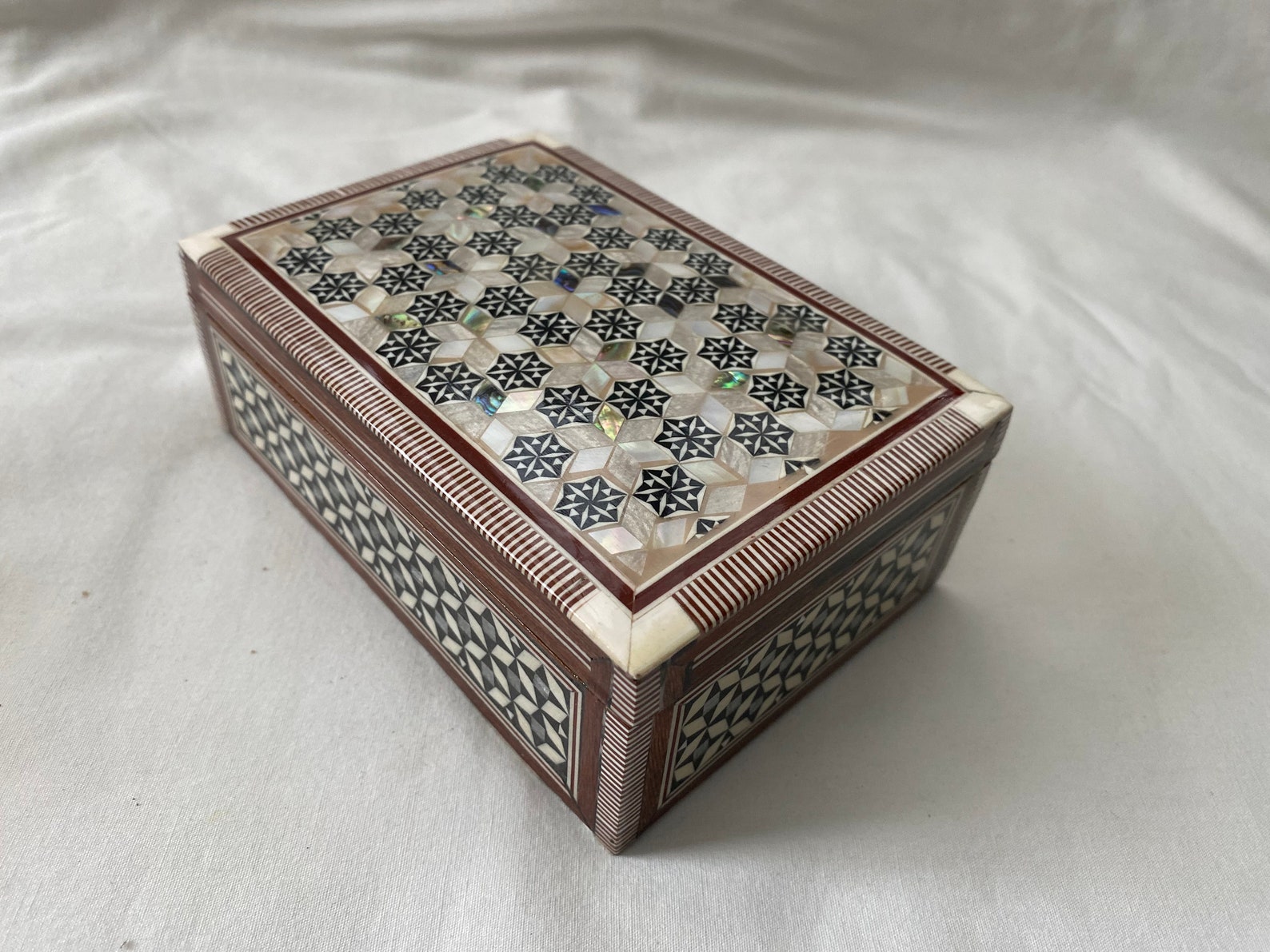 egyptian-inlaid-mother-of-pearl-wooden-handmade-jewelry-box-etsy
