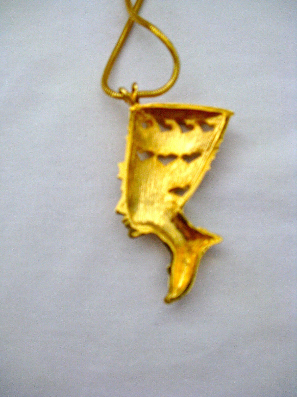 Collana con catena in ottone placcato oro egiziano della regina Nefertiti da 1,5 di ottima qualità e collana grande da 2,5 - Italia Collana con catena in ottone placcato oro egiziano della regina Nefertiti da 1,5 di ottima qualità e collana grande da 2,5 - Italia