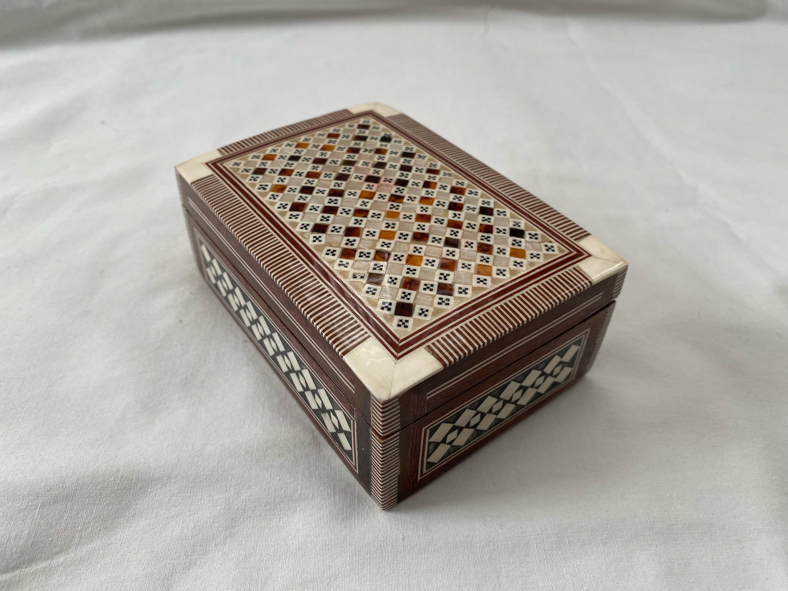 限定✨ハンドメイド木製ジュエリーボックス真珠貝象嵌 エジプト製木製マザーオブパール象嵌ジュエリーボックス