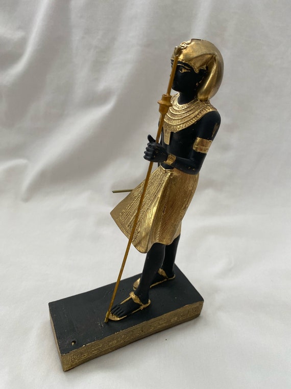 古代エジプト神 ホルス神 彫像 アンティーク ゴールド ミニ 高さ 約9.5cm エジプト製 太陽神ラー ツタンカーメン 贈り物 輸入品 古代エジプト神  置物フィギュア像レプリカ- エジプシャンスーク｜エジプトお土産雑貨アクセサリー・エジスク エジプト ツタンカーメン像 置物