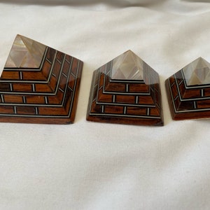 Small Egyptian Wooden Pyramid Set Inlaid Pau Shell Brown 3 Pieces 2.25 ...