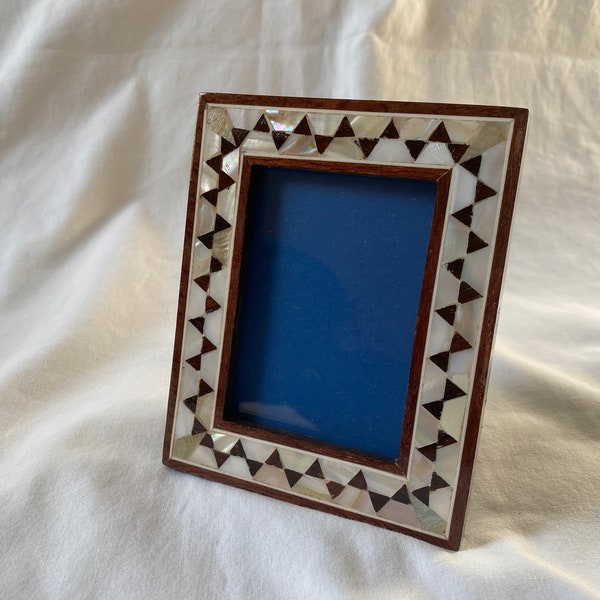 Egyptian Inlaid Handmade Wood Mother of Pear Picture Frame 4.75"X 4" # 636 (Picture size 2.25" X 3.25")