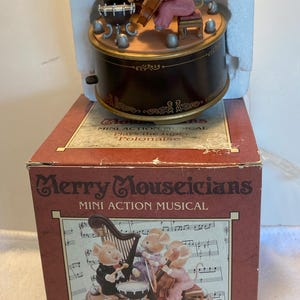 1993 Enesco Small World of Music “Merry Mouseicians” Mini Multi Action Musical 551171