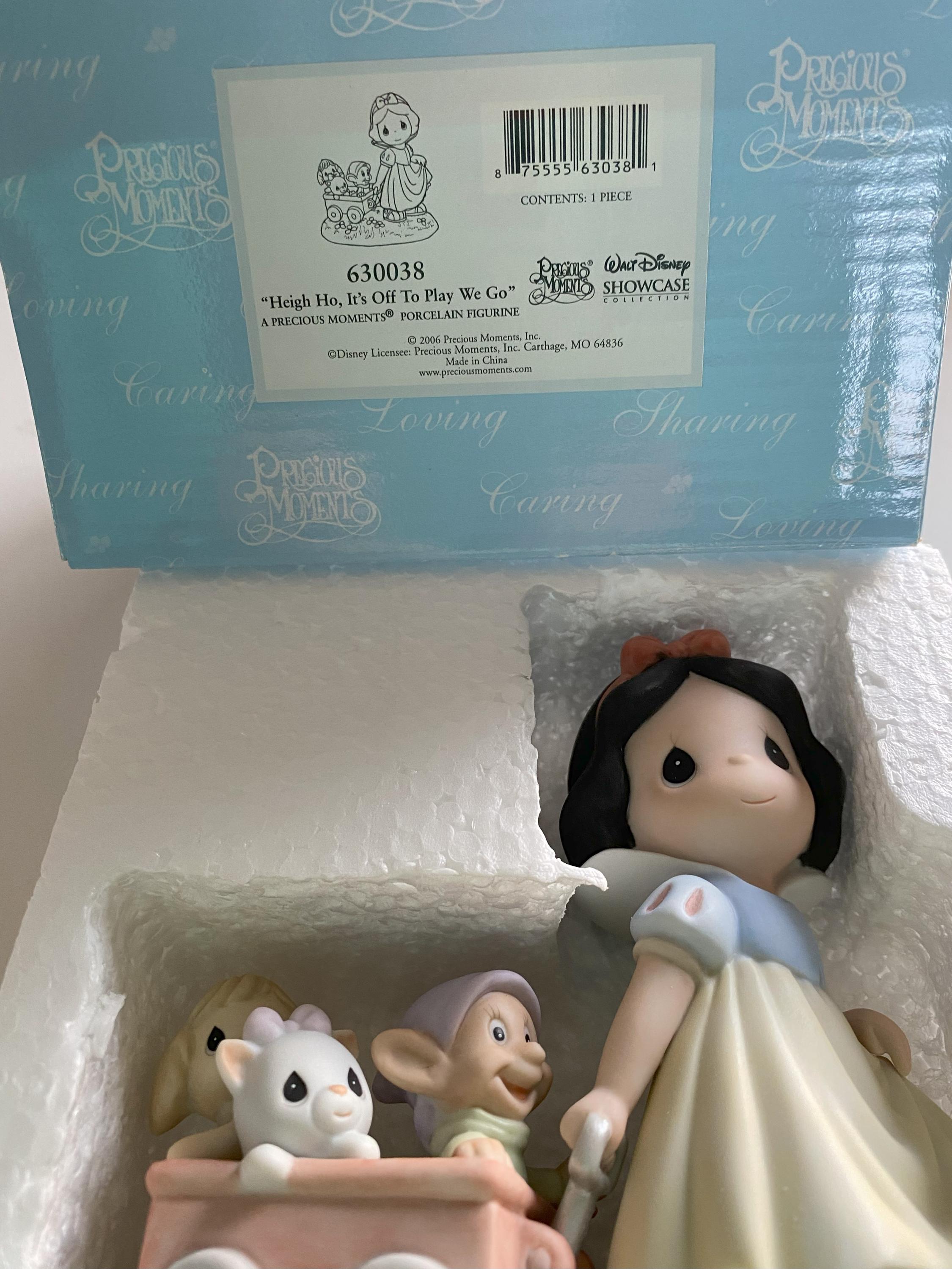 Precious Moments Snow White