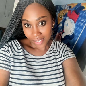 Omooge slim twist braids