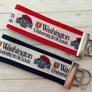  MLB St. Louis Cardinals Lanyard with Detachable Buckle :  Sports Related Key Chains : Sports & Outdoors