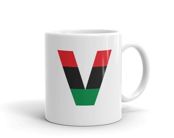 Pan African Flag Monogramm InitialE V Buchstaben Tasse - Kaffeetasse - Schwarz Kunst Geschenk