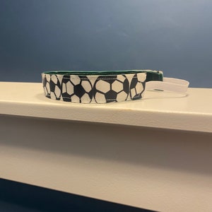 Soccer ball non slip running headband