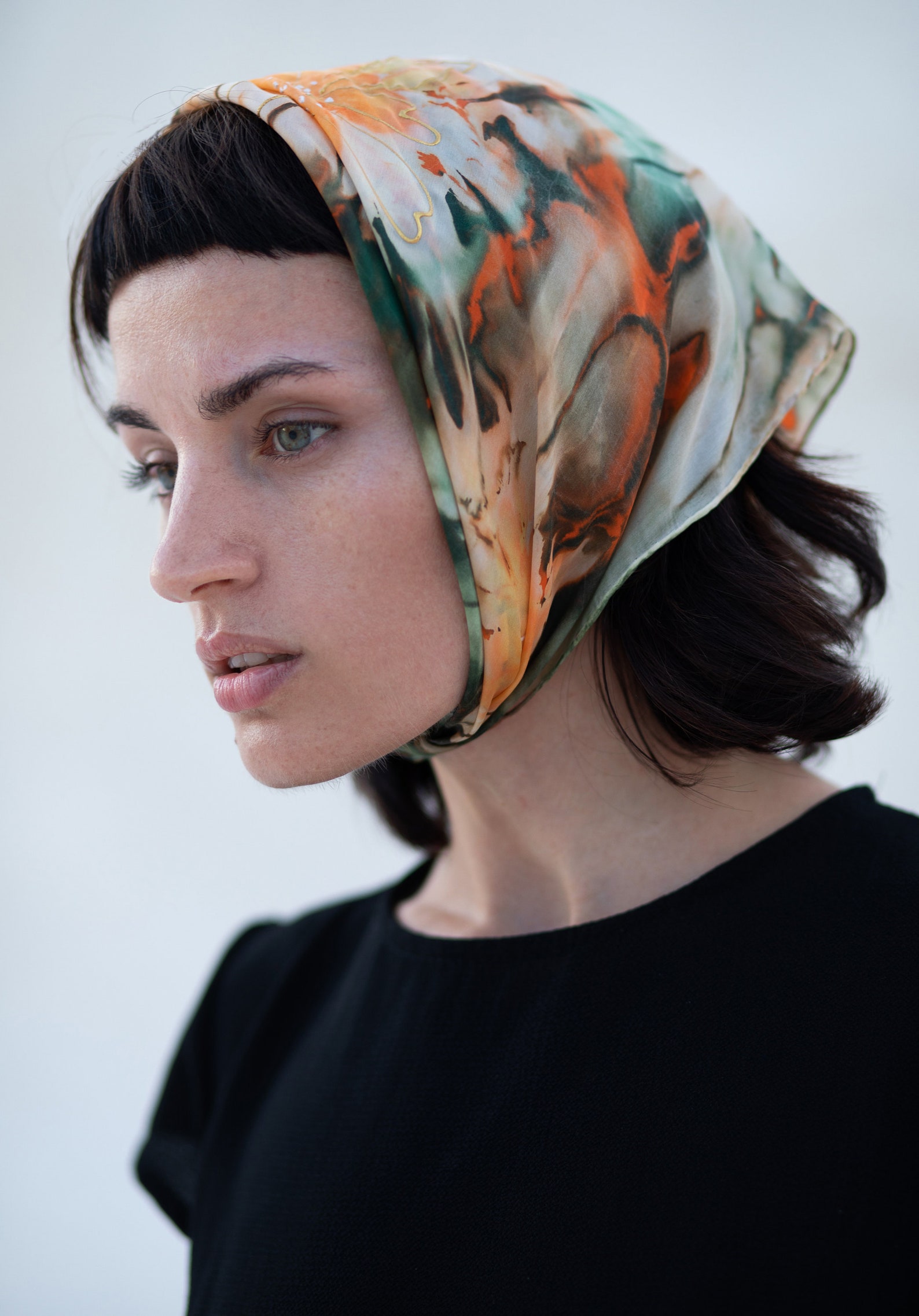Stylish Small Head Scarf: Elevate Your Look with Versatile Fashion