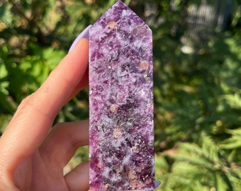 Quality small Lepidolite tower, natural violet Lepidolite, piece No. 589, Healing crystal, depression and anxiety relief - purple crystal