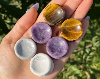Small natural crystal sphere stand - choice of natural Lepidolite, Tiger Eye and Howlite - for spheres of 3.5cm to 7.5cm of diameter