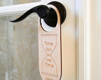 Me Time Türschild aus Holz: Sichtschutz Bitte - Work From Home Werkzeuge