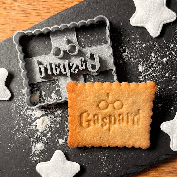 Emporte-pièce Personnalisé Petit Sorcier avec prénom, Biscuit Harry Potter