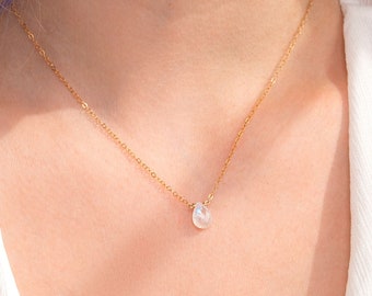 Collier délicat avec pierre de lune arc-en-ciel | Collier de pierres précieuses Collier de cristal | Collier superposé | Cadeau avec pierre de naissance en juin pour elle Cadeau pour meilleure amie