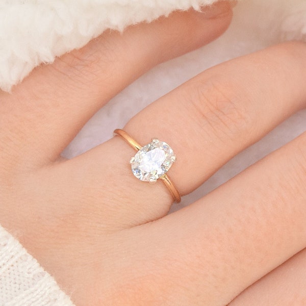 Dainy Oval CZ Diamond Ring in 14k Gold Filled or Sterling Silver, Oval Fake Engagement Ring Promise Ring Everyday Ring Diamond Ring