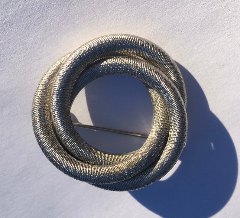 Vintage Silver Coiled Circle Brooch