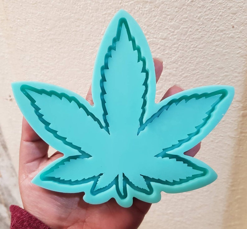 Weed leaf ash tray silicone mold Etsy