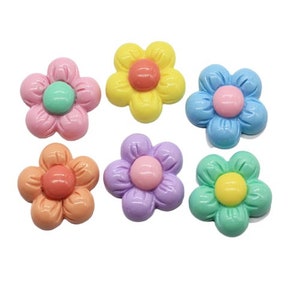 Spring Flowers ~ Spring Buttons ~ Let&#39;s Get Crafty Flat Back Embellishment Buttons ~ Novelty Buttons Theme Pack