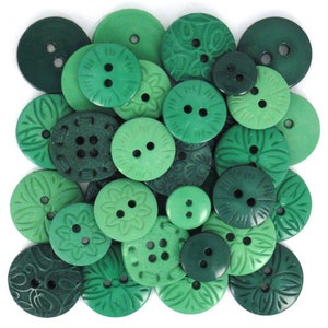 Color Me Green ~ St. Patrick&#39;s Day ~ Dress It Up Embellishment Buttons ~ Jesse James Novelty Buttons Theme Pack
