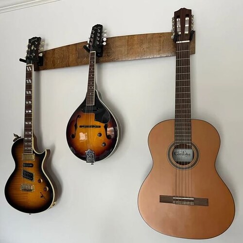LIVRAISON GRATUITE ! Support pour guitare Whiskey Barrel Stave 3, Support mural pour guitare Whiskey Barrel Stave, Cintre pour guitare, Support pour guitare rustique