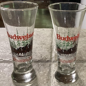 2 ~ Vintage Budweiser Clydesdale Christmas Winter Pilsner Beer Glasses ~ 1989