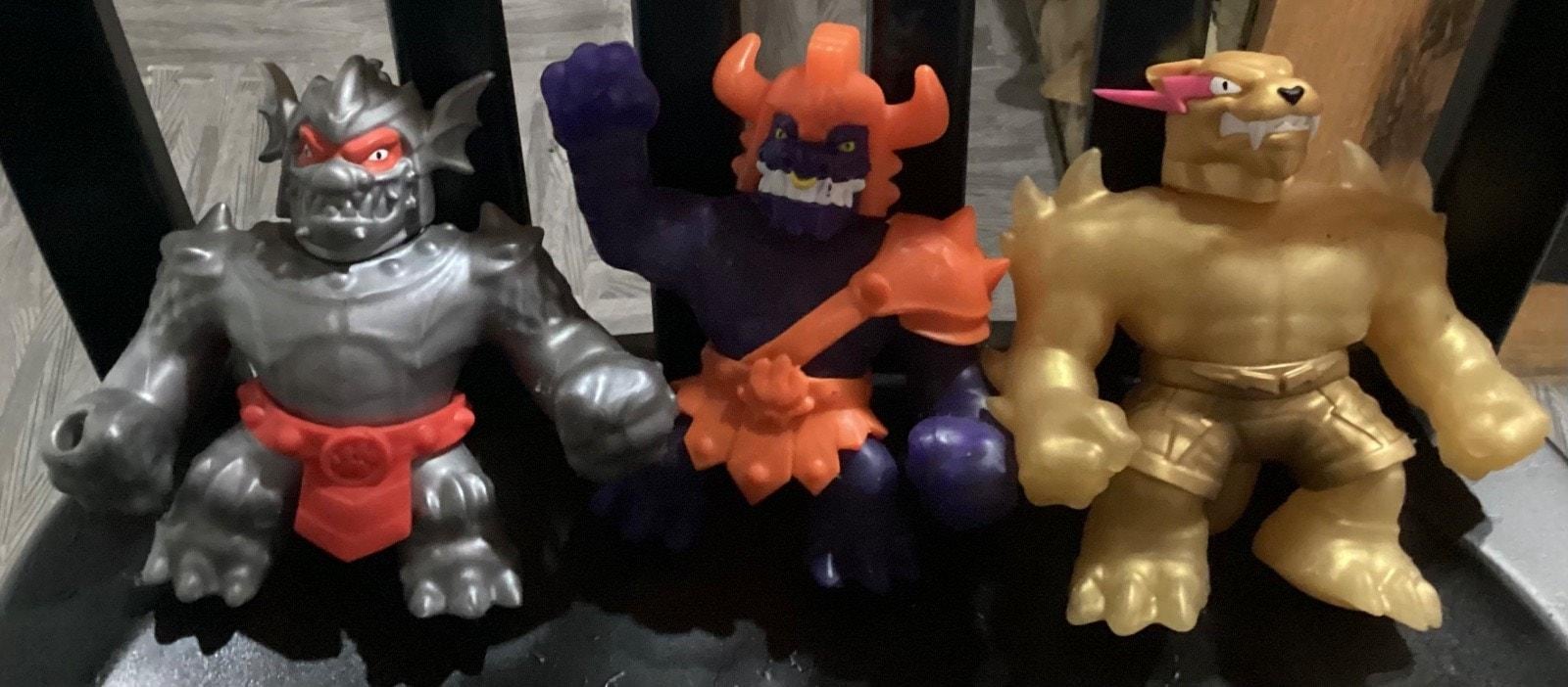 Heroes of Goo Jit Zu Stretchy Knight Blazagon Squishy Corruptagon